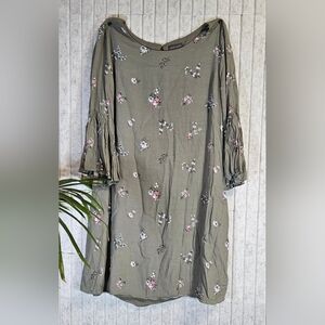 Vince Camuto Olive Green Floral Print Dress Size 8 Ruched Sleeve